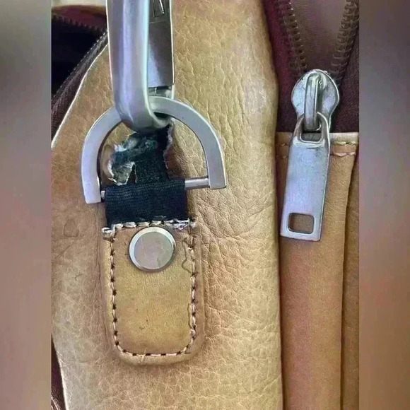 Wilsons Leather Porthole Handle Crossbody/Shoulder Bag Briefcase in Cognac - Picture 12 of 16